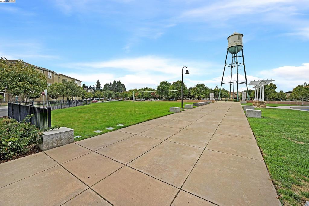 BURBANK - Residential