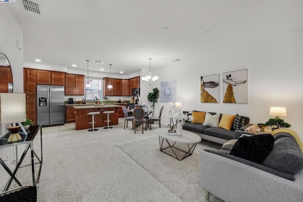 BURBANK - Residential