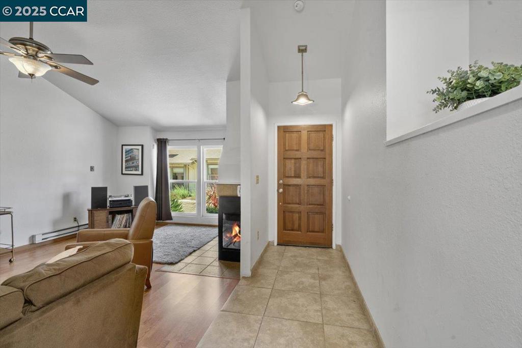 1360 Laurel Ln 7