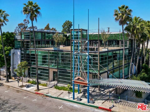 Photo of 5963 Washington Boulevard, Culver City, CA 90232 (MLS # 26984661)