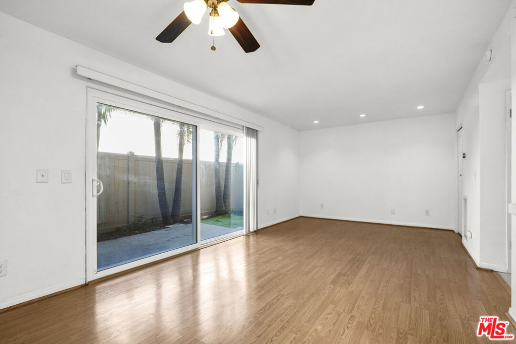 815 Las Lomas Drive B