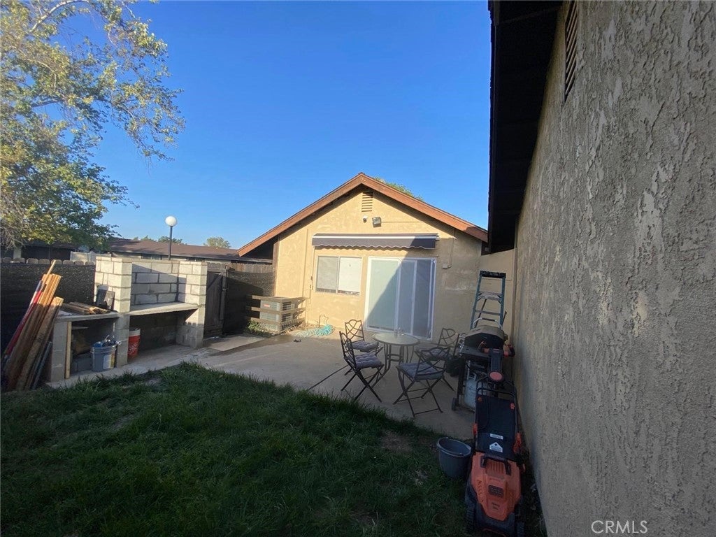 4387 Kingsbury