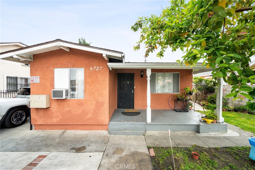 6727 Stafford Avenue