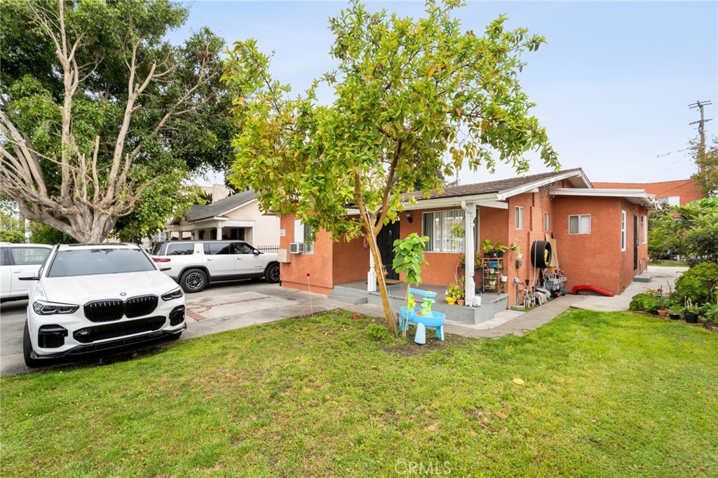 6727 Stafford Avenue