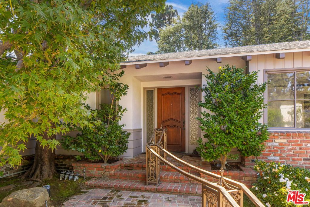 676 Elkins Road