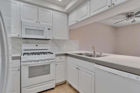 Photo of 34 Lakeview Circle, Cathedral City, CA 92234 (MLS # 219148478DA)