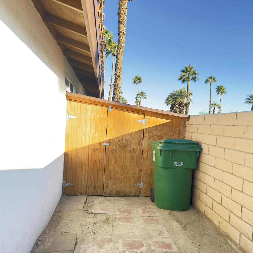 Shadow Crest - Residential Lease