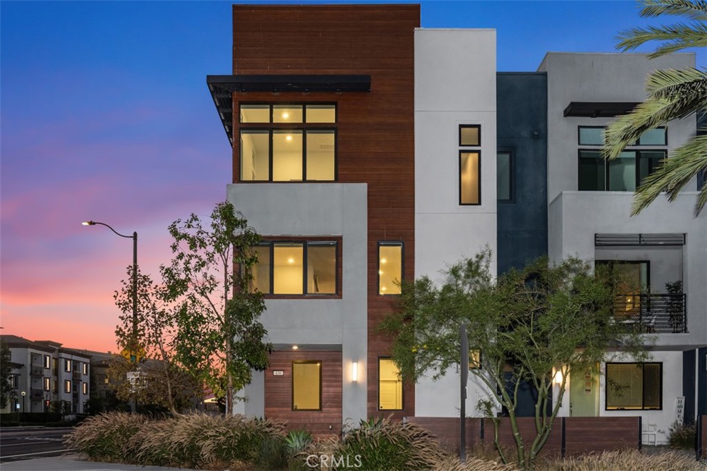 Levity at Tustin Legacy - Residential