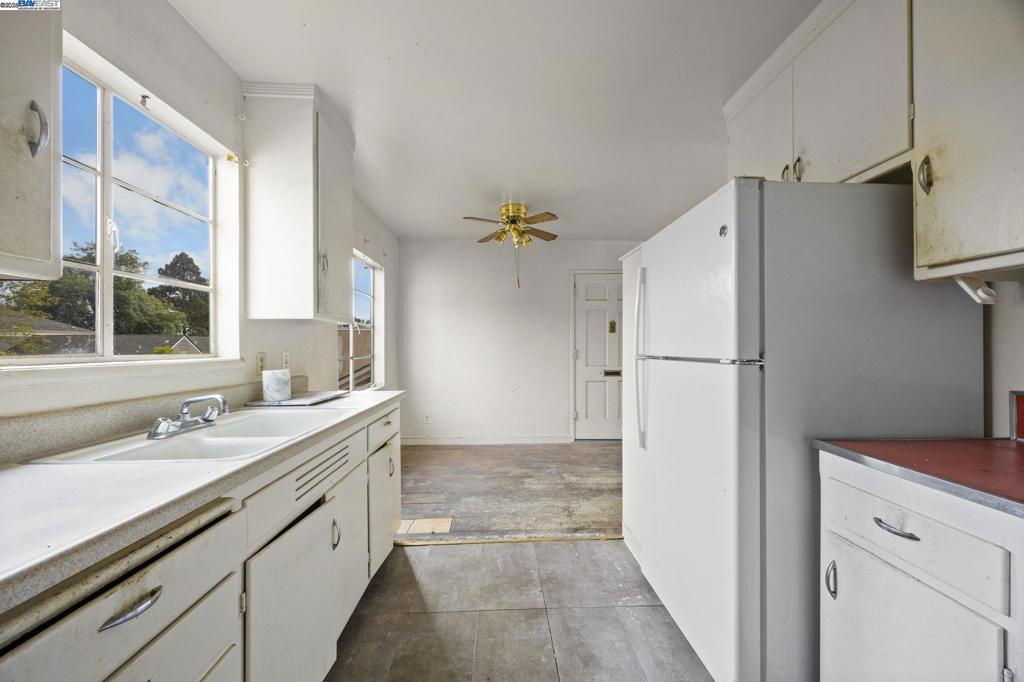 SOUTH BERKELEY - Residential Income