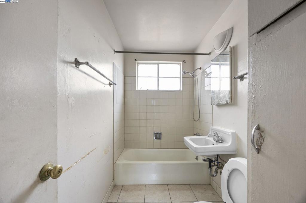 SOUTH BERKELEY - Residential Income