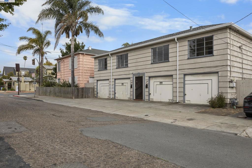 SOUTH BERKELEY - Residential Income