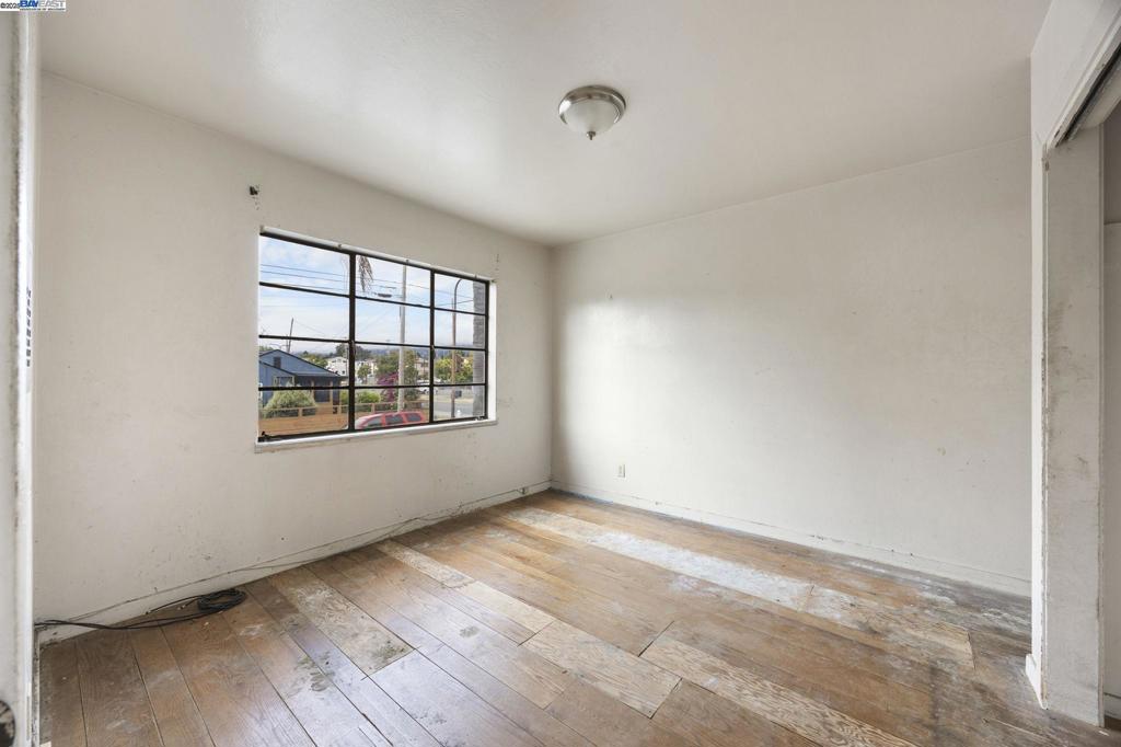 SOUTH BERKELEY - Residential Income