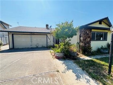 Photo of 13292 Surf Ln, Clearlake Oaks, CA 95423 (MLS # LC25249343) Photo of 13292 Surf Ln, Clearlake Oaks, CA 95423 (MLS # LC25249343)