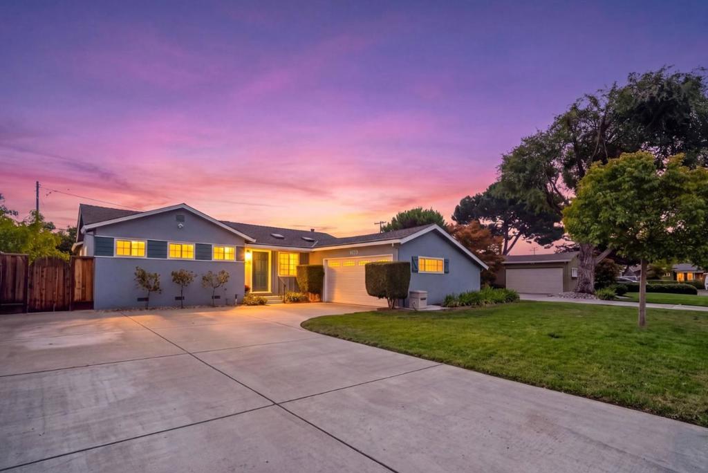 780 Onyx Court