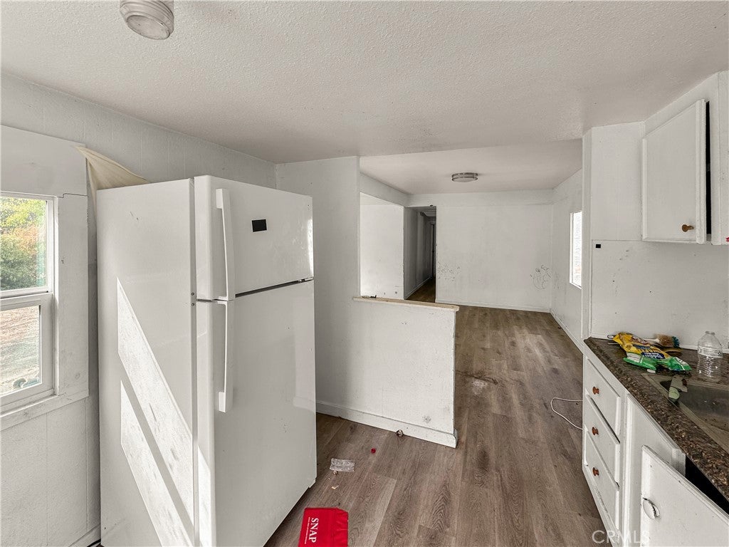 37 Acacia Avenue 22