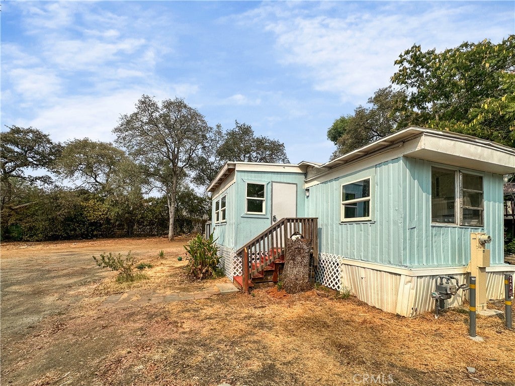 37 Acacia Avenue 22
