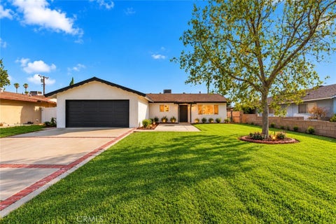 Photo of 27349 7th ST, Highland, CA 92346 (MLS # CV26227982)