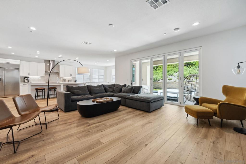 Mira Mesa - Residential