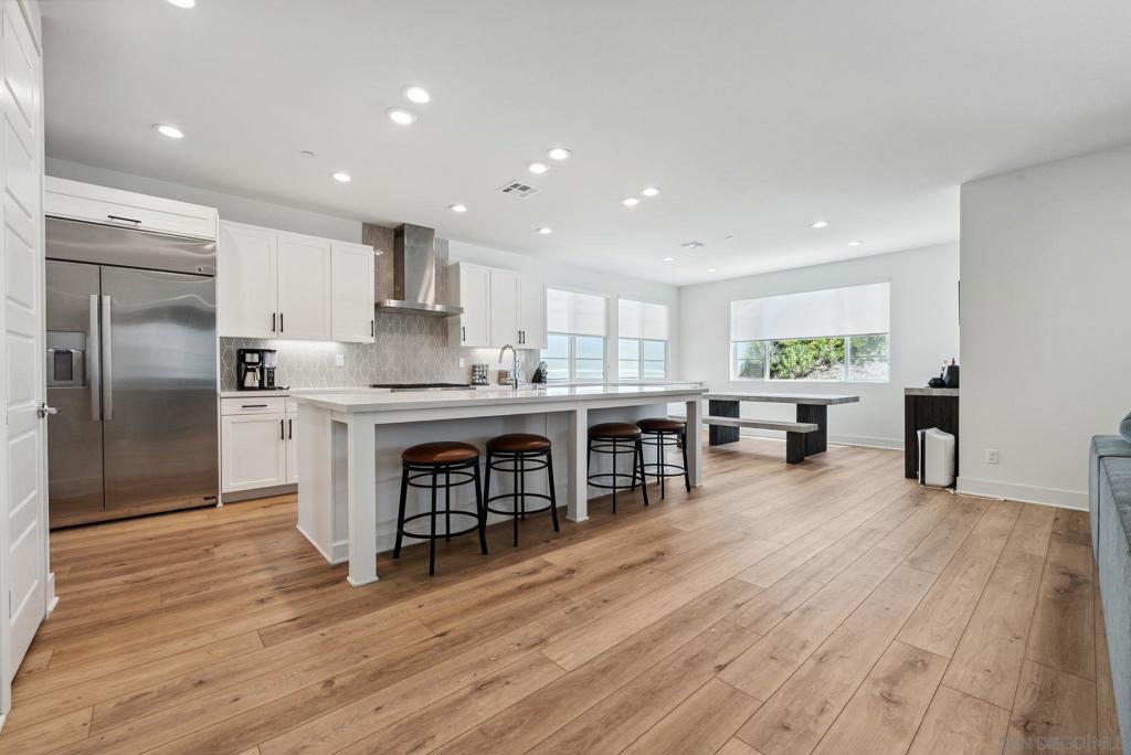 8246 Rose Quartz Cir