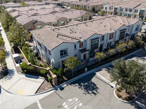7155 Citrus Avenue Unit 381, Fontana, CA 92336 - MLS#: SB25252835