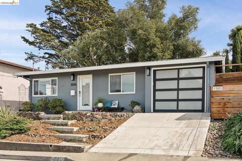 Photo of 1501 Fairview AVE Ave, Richmond, CA 94805 (MLS # 41127590)