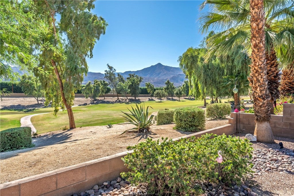 81877 Rustic Canyon