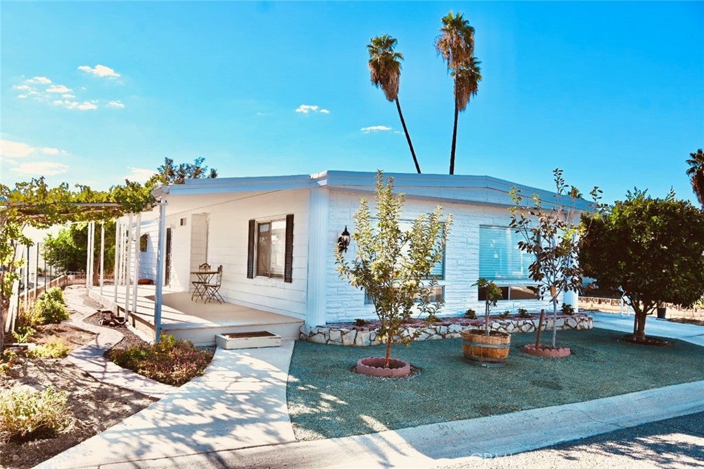 131 Santa Clara