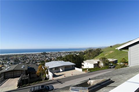 Tiny photo for 2640 Maple Ave, Morro Bay, CA 93442 (MLS # SC26053203)