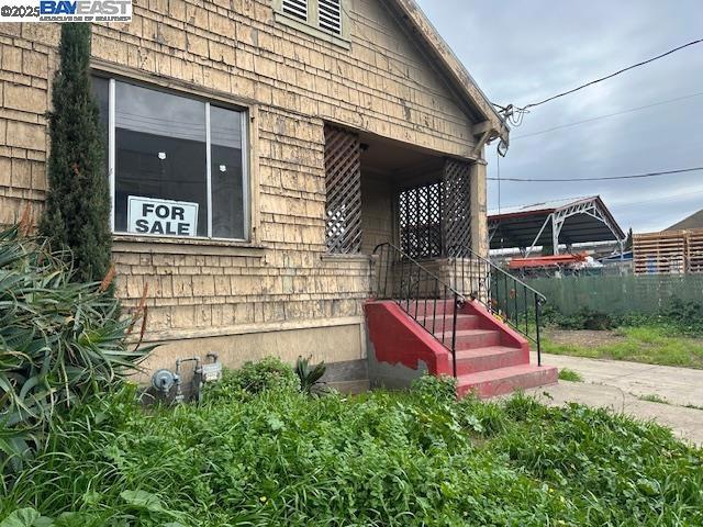 OAKLAND - Residential