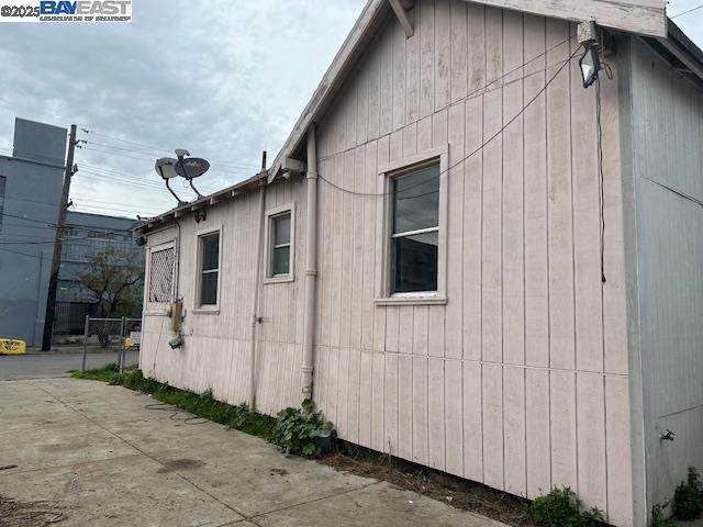 OAKLAND - Residential