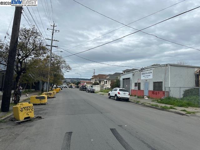 OAKLAND - Residential