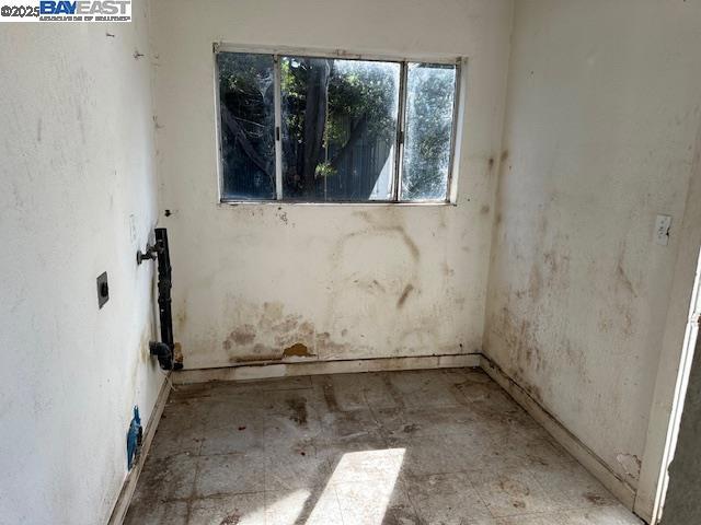 OAKLAND - Residential