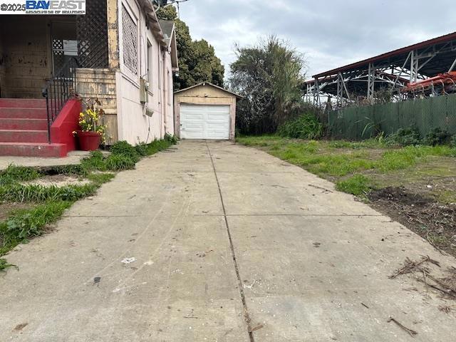 OAKLAND - Residential