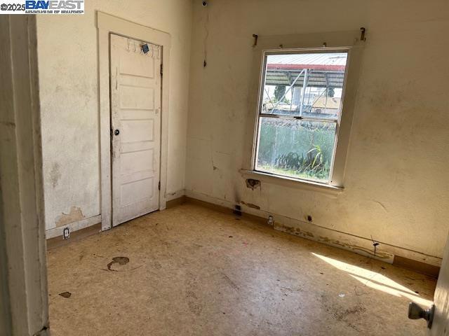 OAKLAND - Residential