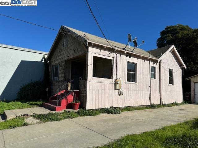 OAKLAND - Residential