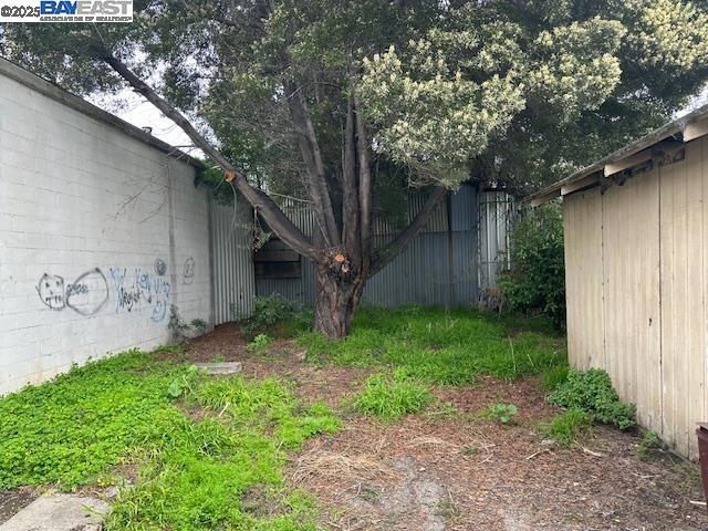 OAKLAND - Residential