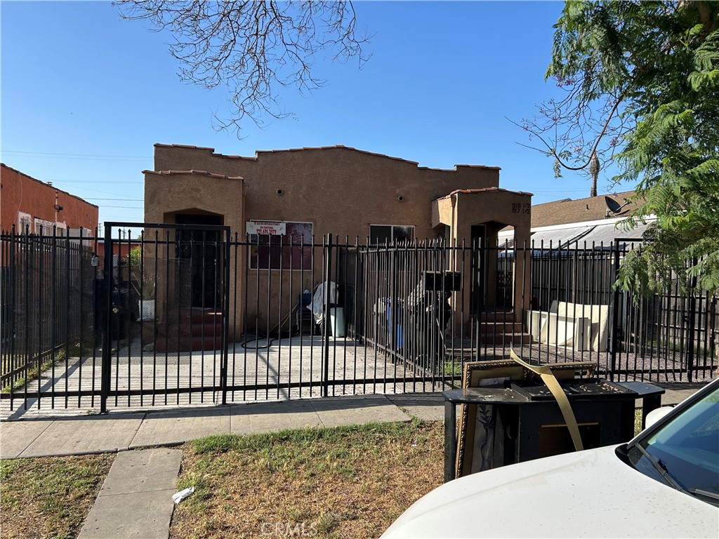 915 E 80th Street