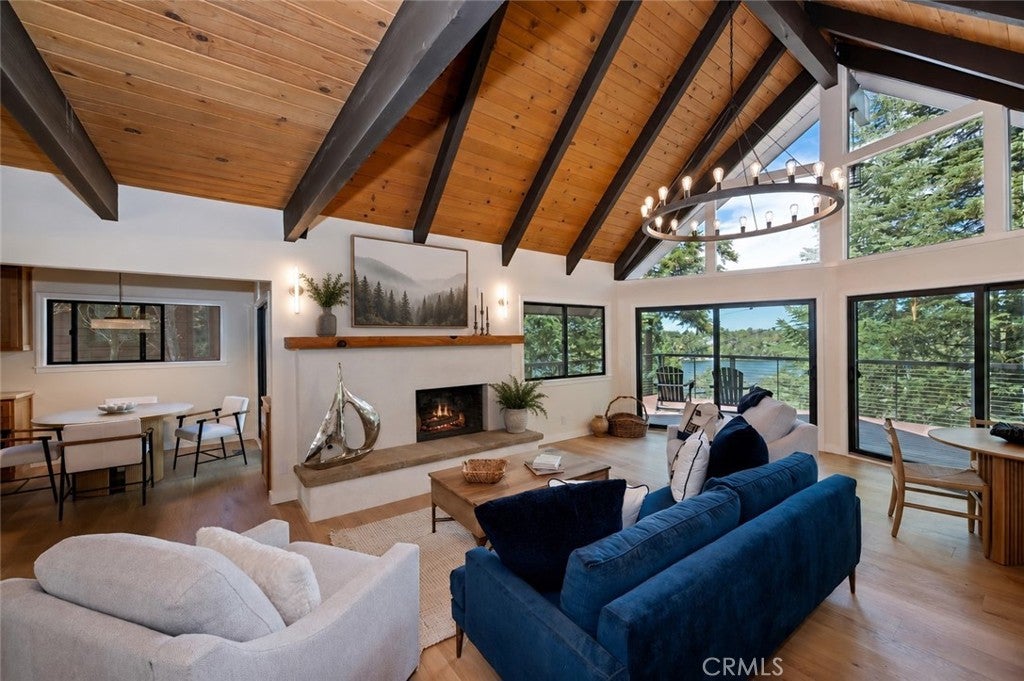 359 John Muir Road