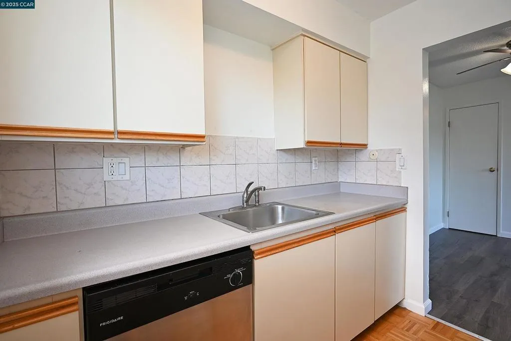 Concord, California 94518, United States, 2 Bedrooms Bedrooms, ,1 BathroomBathrooms,Residential,Active,84977