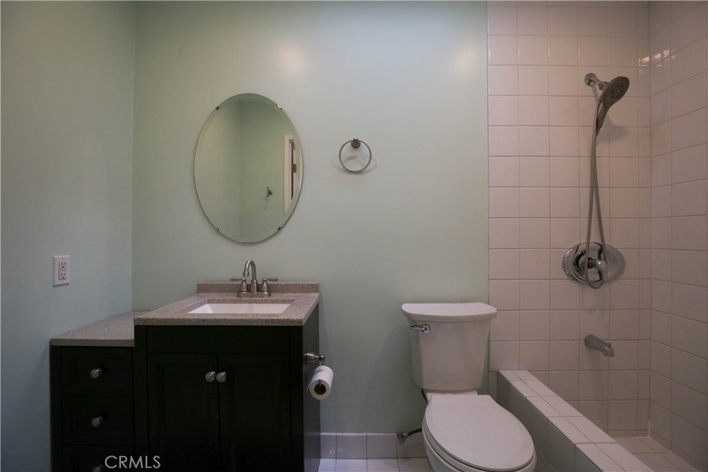 La Cuesta - Residential Lease