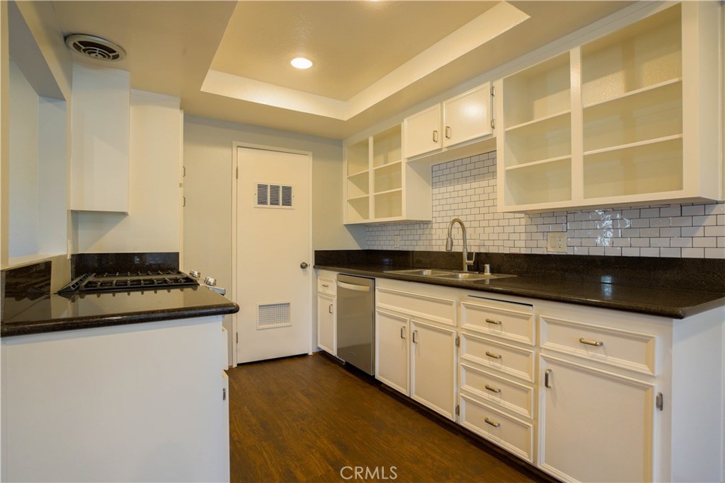 La Cuesta - Residential Lease