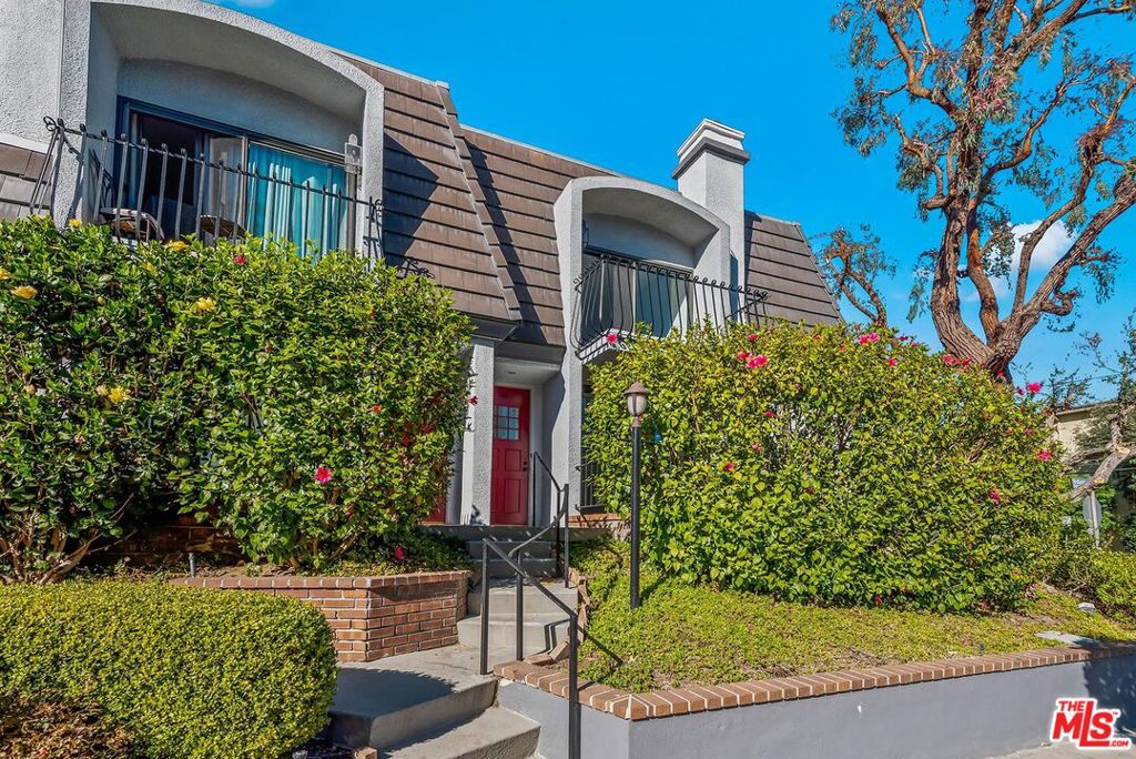 8105 Redlands Street 103