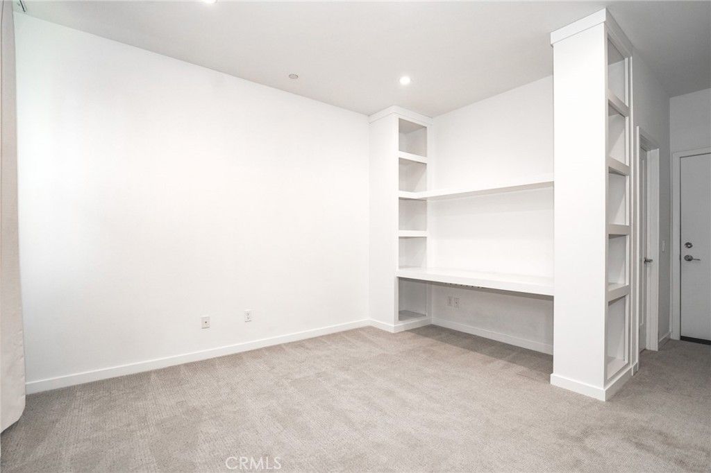 Photo of 337 Placemark, Irvine, CA 92614 (MLS # OC26070253)