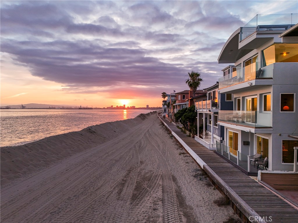 6815 E Seaside Walk