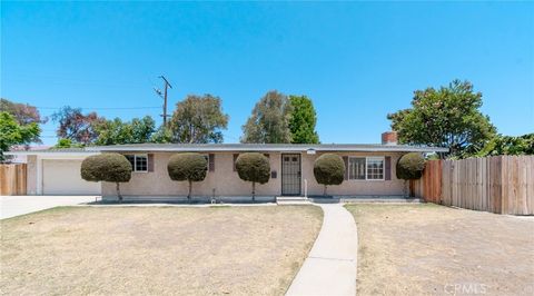 Photo of 9961 Aldgate AVE, Garden Grove, CA 92841 (MLS # PW26128671)