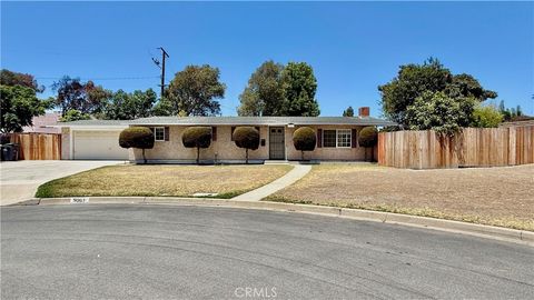 Photo of 9961 Aldgate AVE, Garden Grove, CA 92841 (MLS # PW26128671)