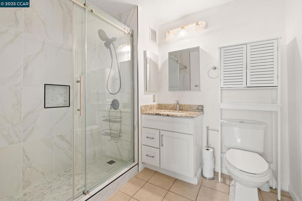 BAY POINTE - Residential