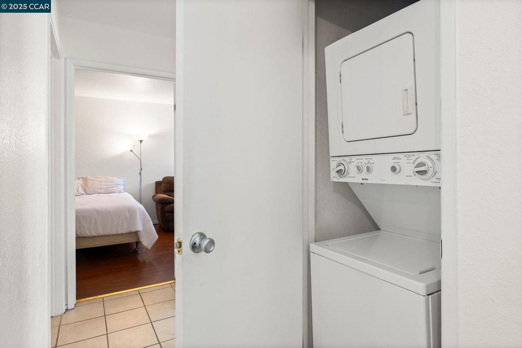 BAY POINTE - Residential