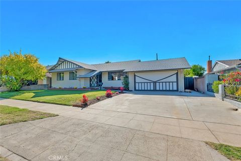Photo of 14968 Bleeker Street, Sylmar, CA 91342 (MLS # BB25254627)