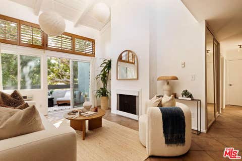 Photo of 4900 Overland Avenue #303, Culver City, CA 90230 (MLS # 26868329)